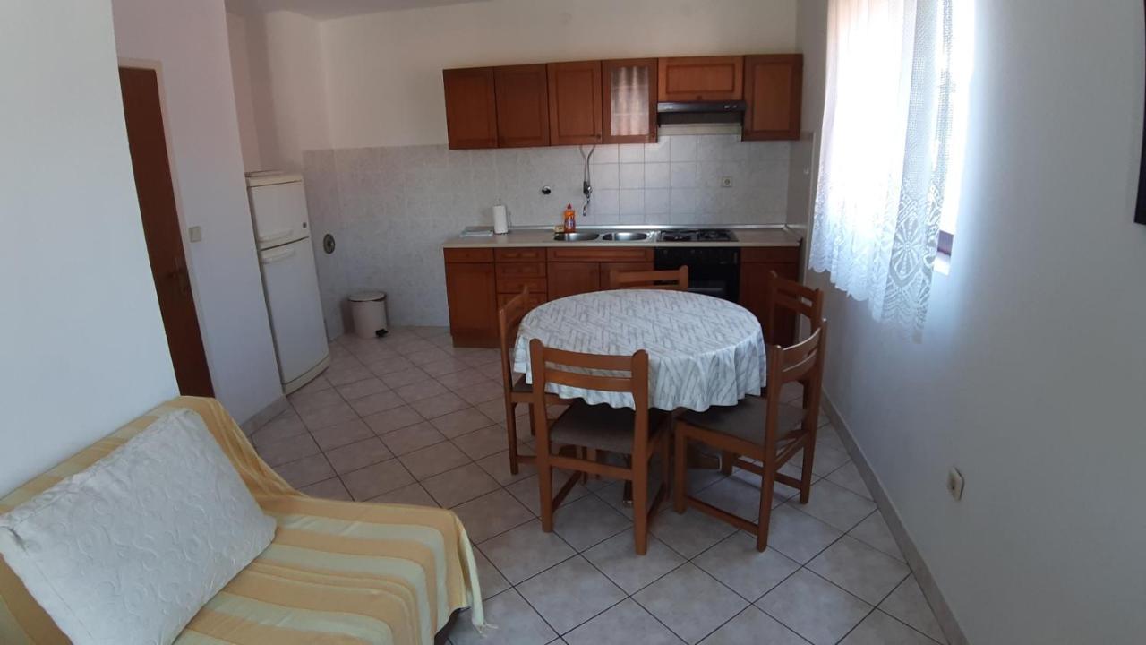 Apartmani Zdrelac Exterior photo